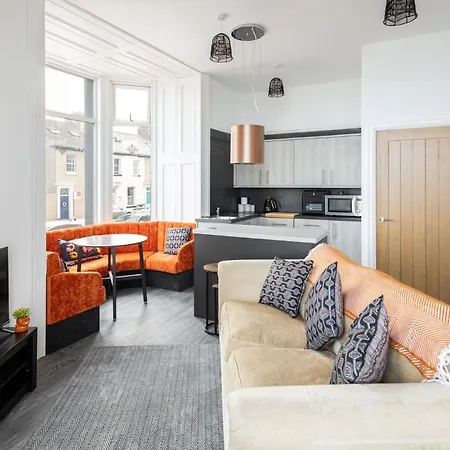 Sandbeck Apartments, Runswick Bay * ويتبي